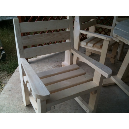 Masa si scaune din lemn pentru terasa